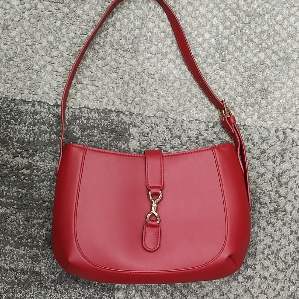 a new day Chic Red Shoulder Bag - Picture 3 of 11